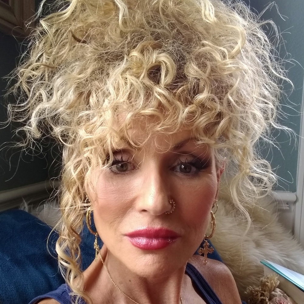 Meet your Posher, Wendy